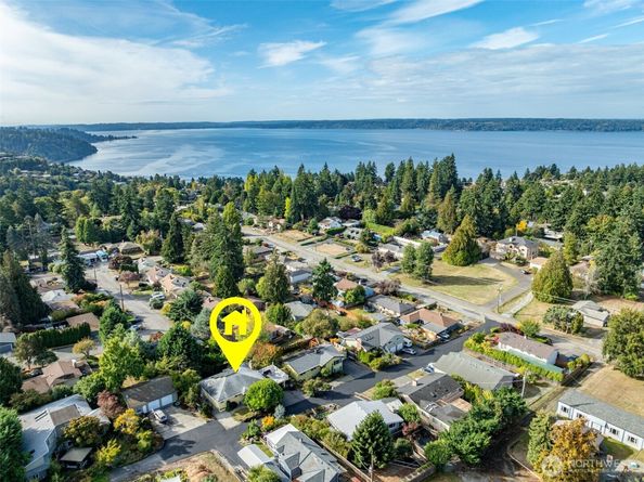 2005 SW 117th Place, Burien WA 98146