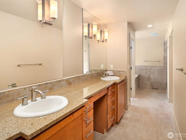 427 2nd Street S A, Kirkland WA 98033