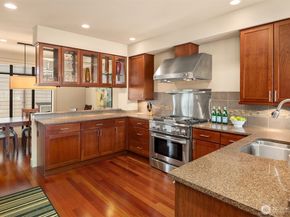 427 2nd Street S A, Kirkland WA 98033