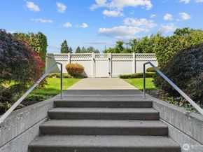 3112 SW Avalon Way 102, Seattle WA 98126