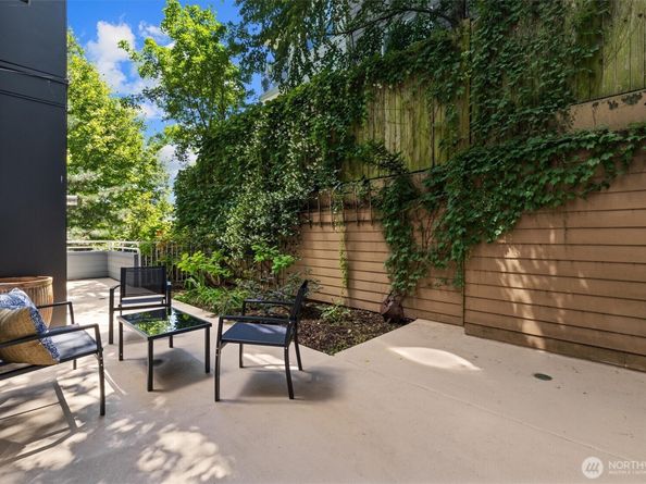 3112 SW Avalon Way 102, Seattle WA 98126