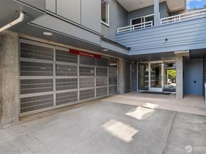 3112 SW Avalon Way 102, Seattle WA 98126