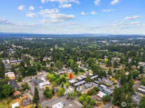 1327 N 185th Street A, Shoreline WA 98133