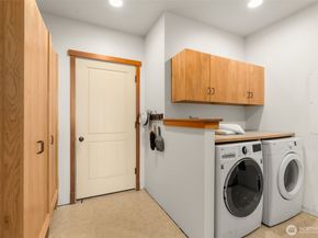 18105 Sunset Way, Edmonds WA 98026