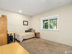 18105 Sunset Way, Edmonds WA 98026