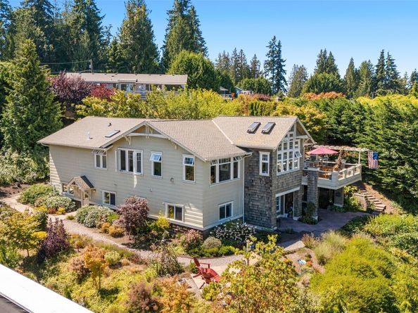 18105 Sunset Way, Edmonds WA 98026