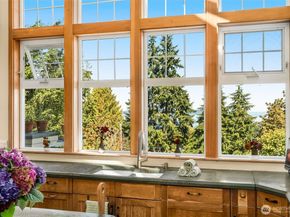 18105 Sunset Way, Edmonds WA 98026