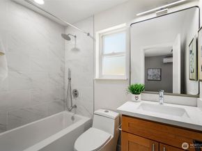 854 A S Donovan Street, Seattle WA 98108