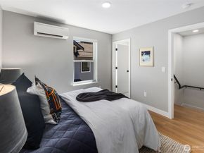 854 A S Donovan Street, Seattle WA 98108