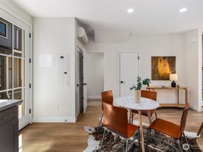 854 A S Donovan Street, Seattle WA 98108