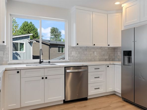 10811 Holly Drive C, Everett WA 98204