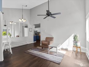 3024 NE 143rd Street 305, Seattle WA 98125