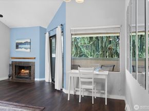3024 NE 143rd Street 305, Seattle WA 98125
