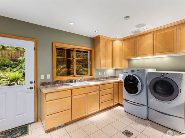 3109 181st Avenue NE, Redmond WA 98052