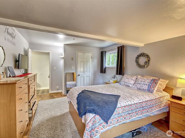 6204 204th Street SW, Lynnwood WA 98036