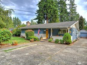 6204 204th Street SW, Lynnwood WA 98036