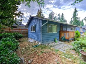 6204 204th Street SW, Lynnwood WA 98036