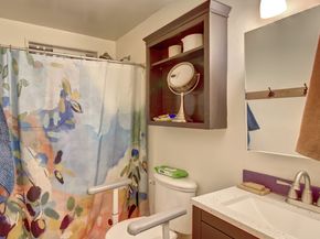 6204 204th Street SW, Lynnwood WA 98036