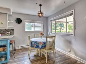 6204 204th Street SW, Lynnwood WA 98036