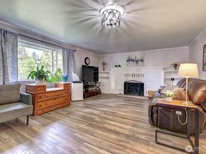6204 204th Street SW, Lynnwood WA 98036