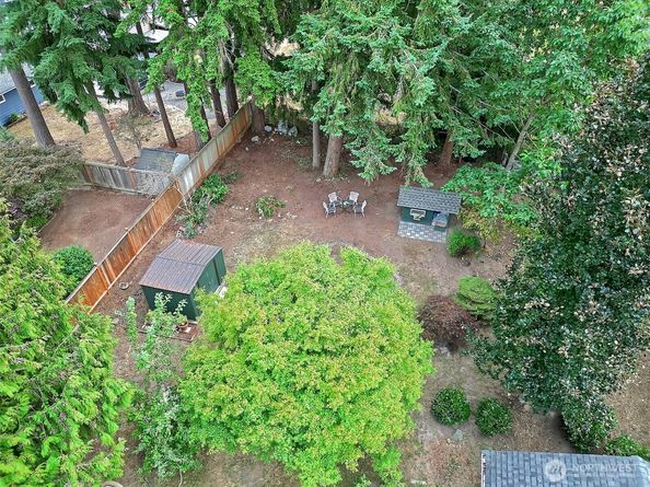 6204 204th Street SW, Lynnwood WA 98036