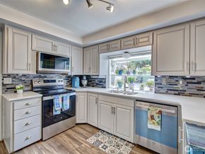 6204 204th Street SW, Lynnwood WA 98036