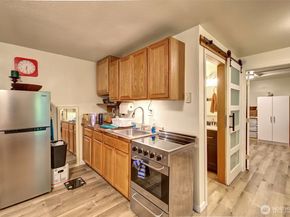 6204 204th Street SW, Lynnwood WA 98036