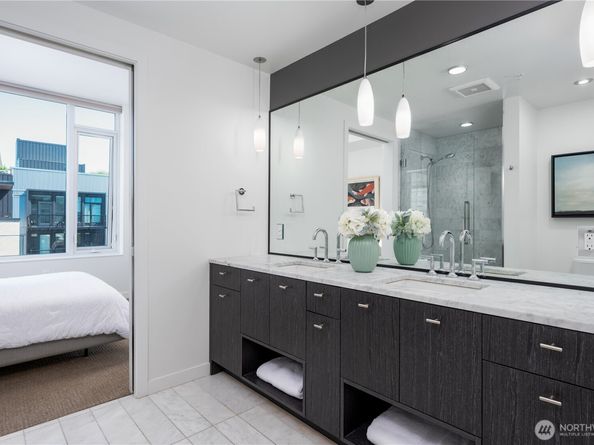 1321 Seneca Street 703, Seattle WA 98101