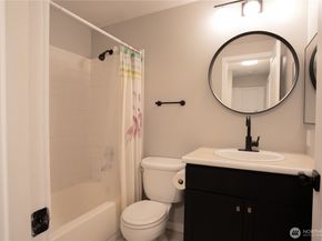 14002 NE 181st Place A204, Woodinville WA 98072