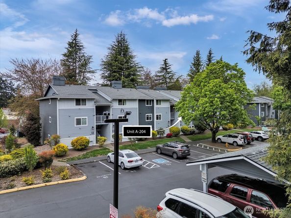 14002 NE 181st Place A204, Woodinville WA 98072