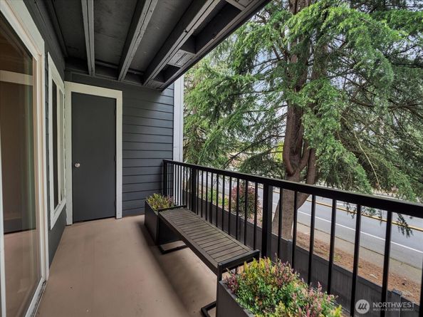 14002 NE 181st Place A204, Woodinville WA 98072