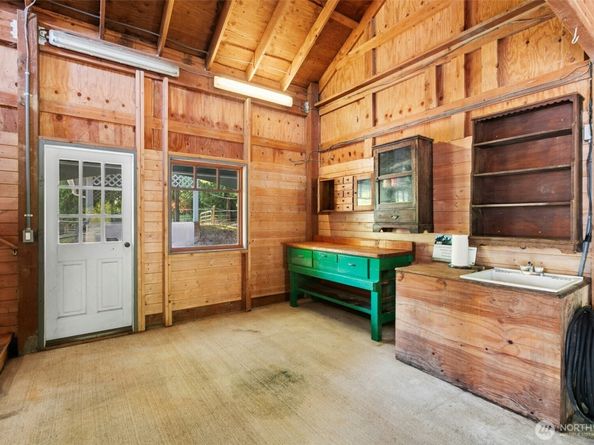 4141 244th Avenue NE, Redmond WA 98053