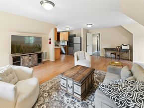 4141 244th Avenue NE, Redmond WA 98053