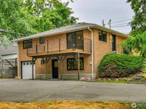 22039 S 16th Avenue, Des Moines WA 98198