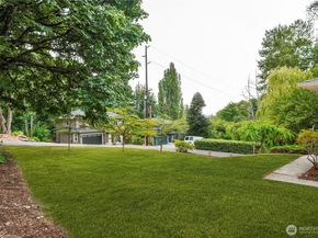 22039 S 16th Avenue, Des Moines WA 98198
