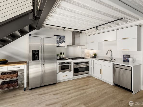 2914 E Madison Street 209, Seattle WA 98112