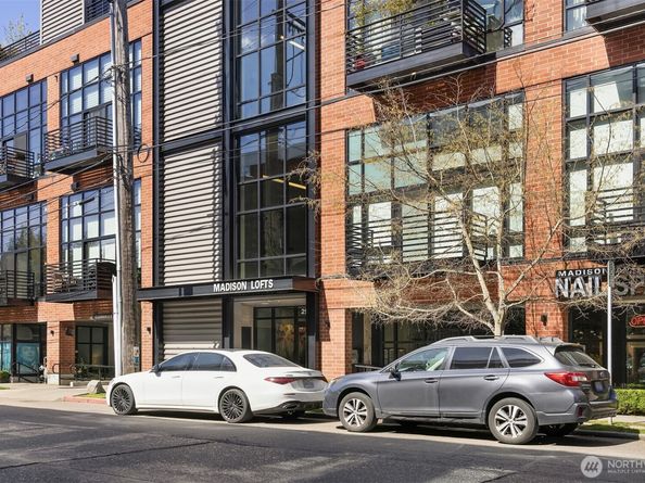 2914 E Madison Street 209, Seattle WA 98112