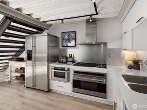 2914 E Madison Street 209, Seattle WA 98112