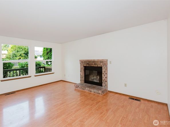 1504 NW Lakehill Circle, Silverdale WA 98383