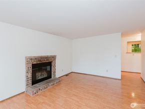 1504 NW Lakehill Circle, Silverdale WA 98383