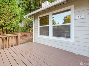 1504 NW Lakehill Circle, Silverdale WA 98383
