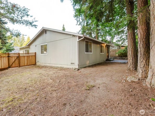 1504 NW Lakehill Circle, Silverdale WA 98383