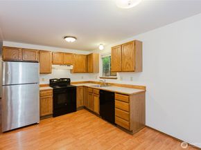 1504 NW Lakehill Circle, Silverdale WA 98383