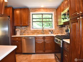 1135 Hillandale Drive E, Port Orchard WA 98366