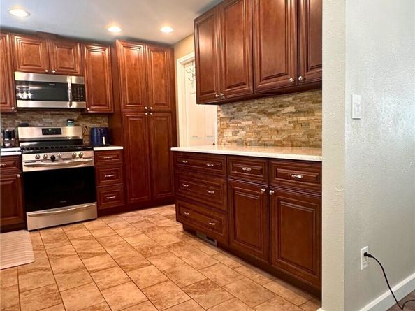1135 Hillandale Drive E, Port Orchard WA 98366
