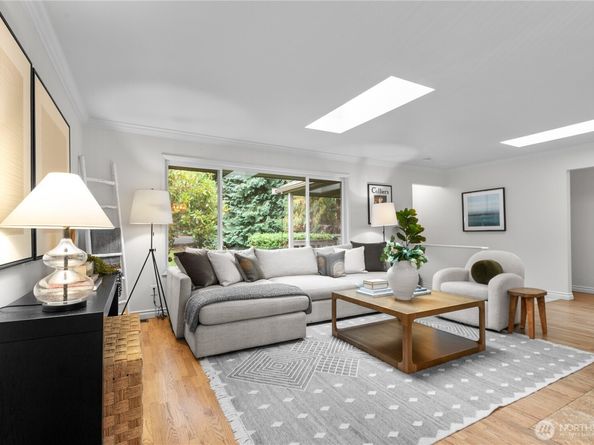 23024 99th Avenue W, Edmonds WA 98020