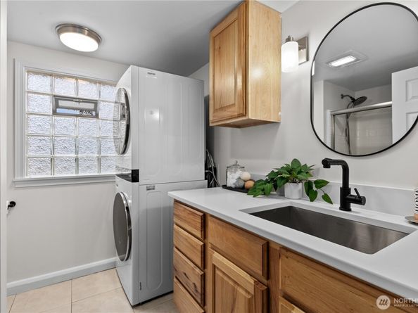 23024 99th Avenue W, Edmonds WA 98020