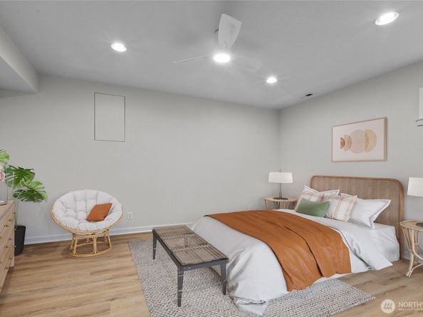 23024 99th Avenue W, Edmonds WA 98020