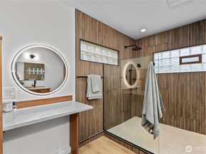 23024 99th Avenue W, Edmonds WA 98020