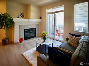15300 112th Avenue NE B203, Bothell WA 98011
